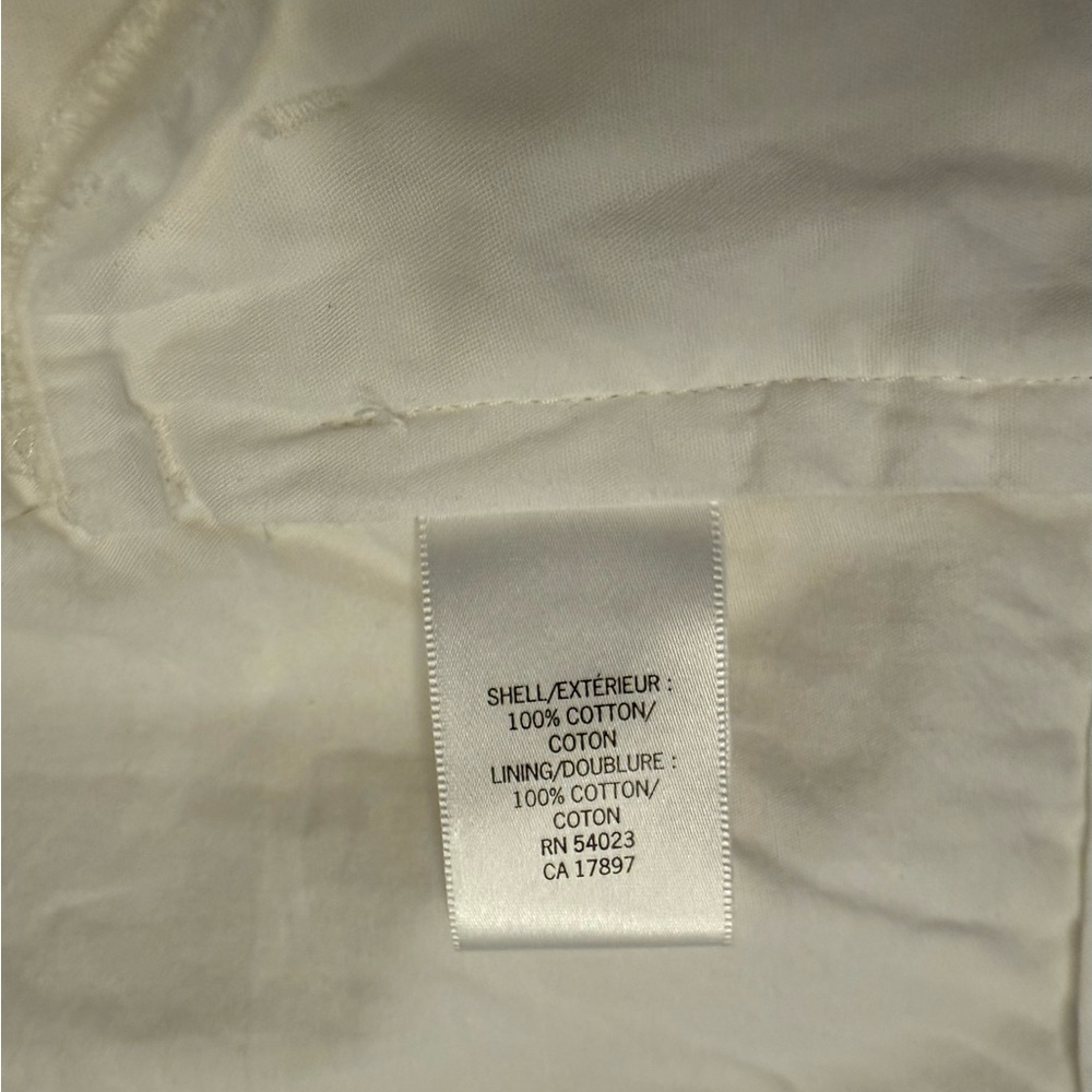 Banana Republic Mid Rise Shorts Women’s Feminine White Eyelet Like New - Picture 8 of 10